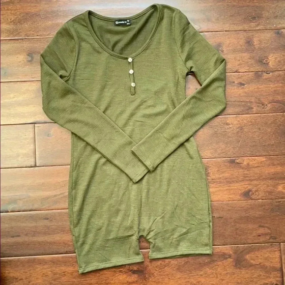 Popular 21 Ribbed Bodycon Romper NWOT​​ - Picture 6 of 8